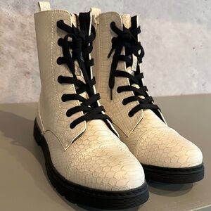 Stylish white Lace-Up Ankle Boots